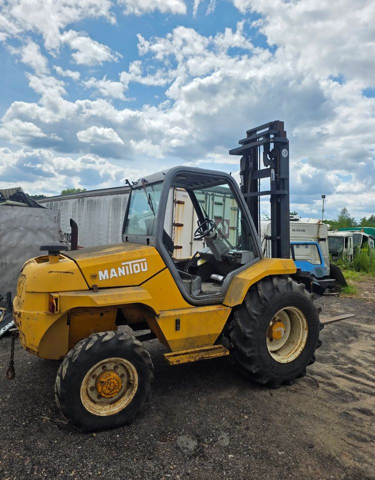 Manitou M26.4 Terenowy 4x4 5,5m - Вилушкар за груб терен: слика 5 Manitou M26.4 Terenowy 4x4 5,5m - Вилушкар за груб терен: слика 5