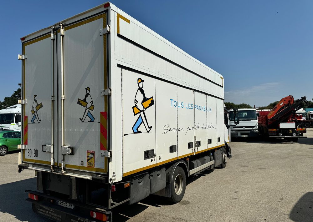 Renault D12 - Камион со платформа: слика 4 Renault D12 - Камион со платформа: слика 4