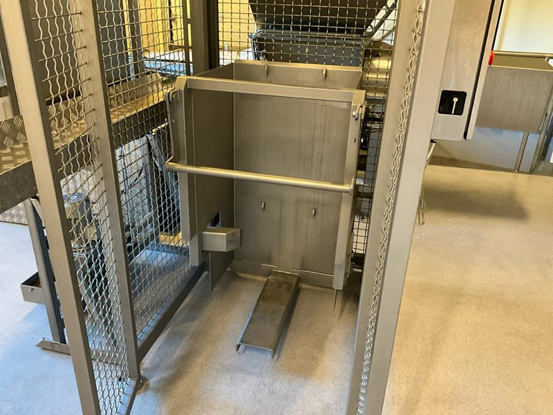 Coriarius - Машина за обработка на метал: слика 3 Coriarius - Машина за обработка на метал: слика 3