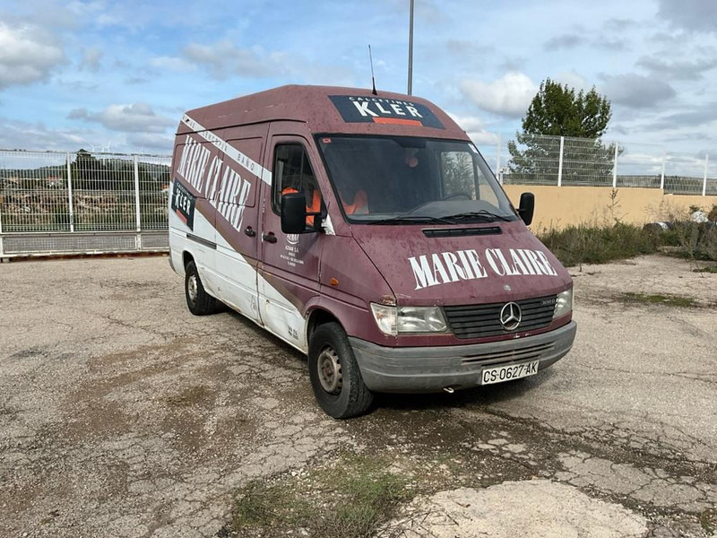 Mercedes-Benz Sprinter - Товарно комбе: слика 2 Mercedes-Benz Sprinter - Товарно комбе: слика 2