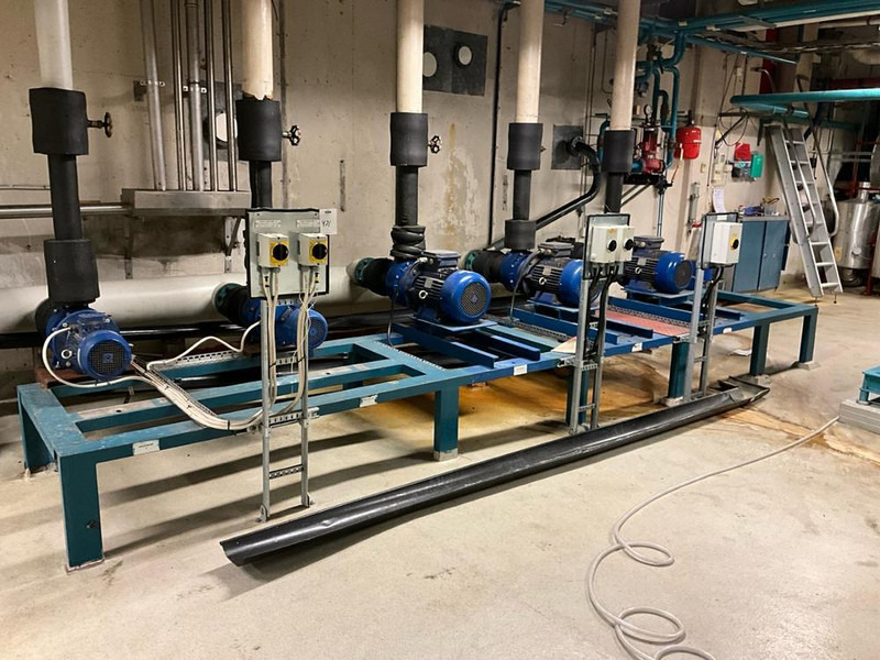 Onbekend - Машина за обработка на метал: слика 1 Onbekend - Машина за обработка на метал: слика 1