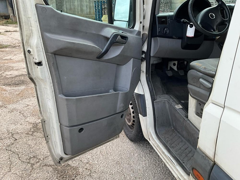 Volkswagen Crafter - Товарно комбе: слика 5 Volkswagen Crafter - Товарно комбе: слика 5