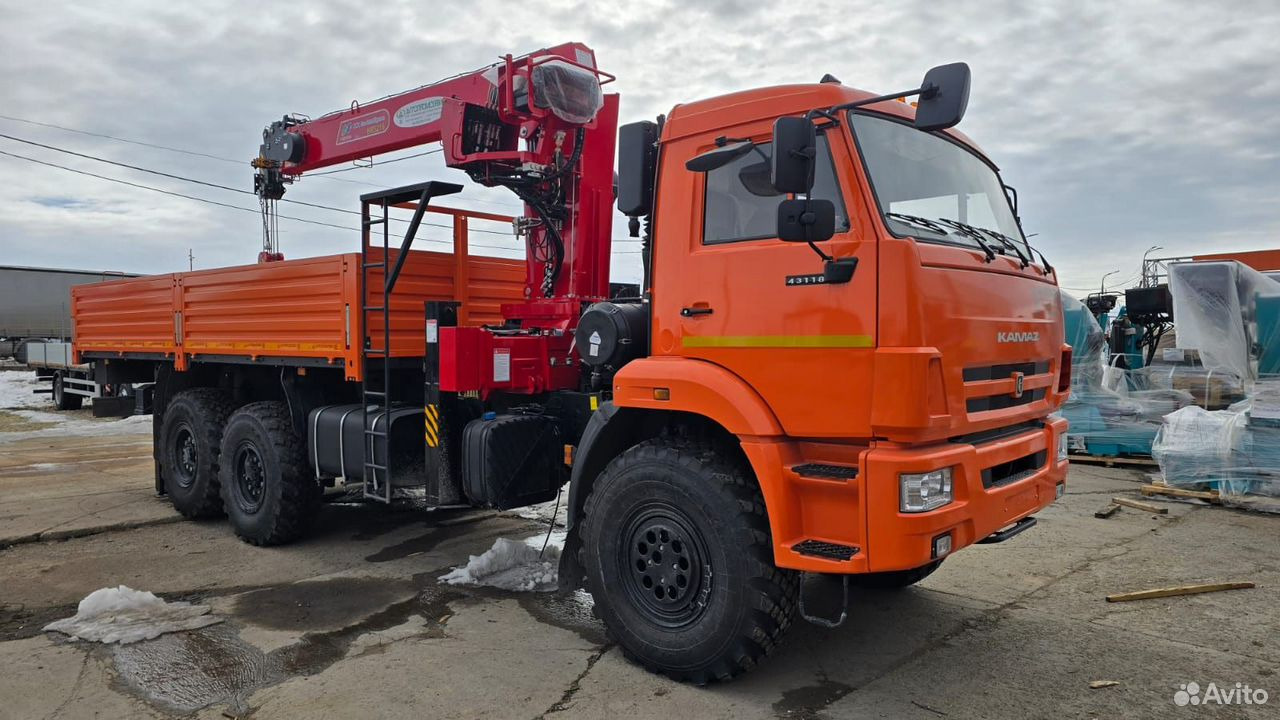 КАМАЗ 43118-50 - Камион со платформа, Камион со кран: слика 1 КАМАЗ 43118-50 - Камион со платформа, Камион со кран: слика 1