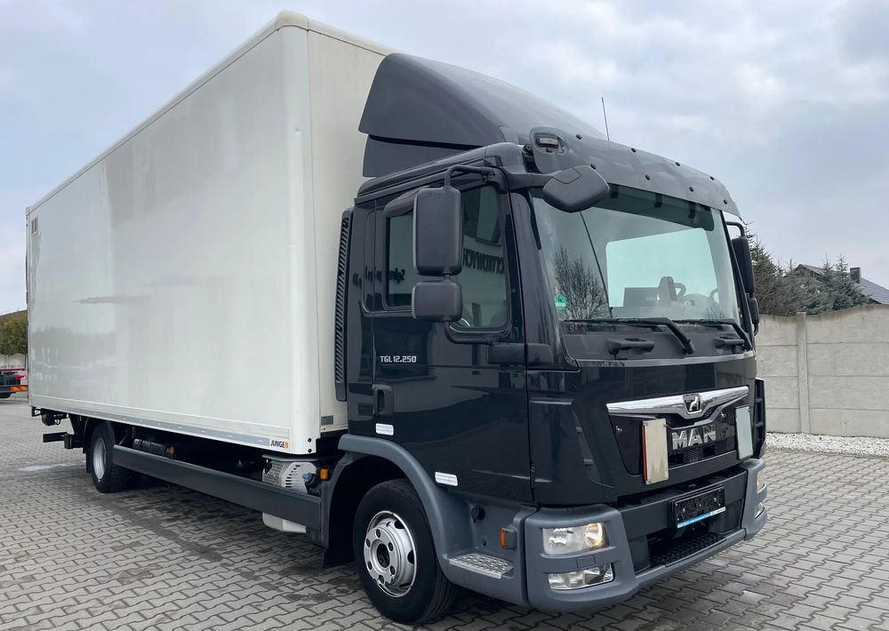 MAN TGL 12.250, KONTENER 7,3m ( 18 europalet ) - Камион сандучар: слика 4 MAN TGL 12.250, KONTENER 7,3m ( 18 europalet ) - Камион сандучар: слика 4
