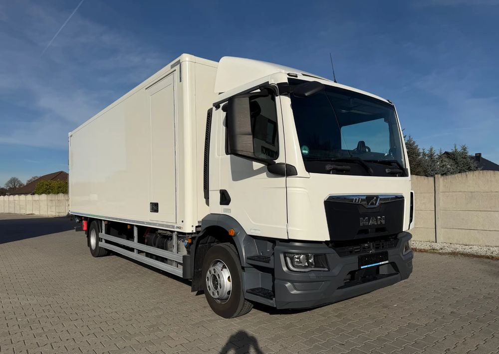 MAN TGM 15.250 NOWY MODEL! - Камион сандучар: слика 2 MAN TGM 15.250 NOWY MODEL! - Камион сандучар: слика 2