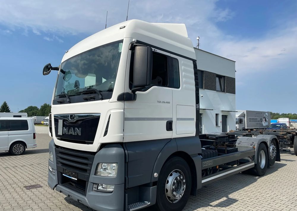 MAN TGX XLX 26.460 BDF - Транспортер на контејнер/ Камион со променливо тело: слика 4 MAN TGX XLX 26.460 BDF - Транспортер на контејнер/ Камион со променливо тело: слика 4
