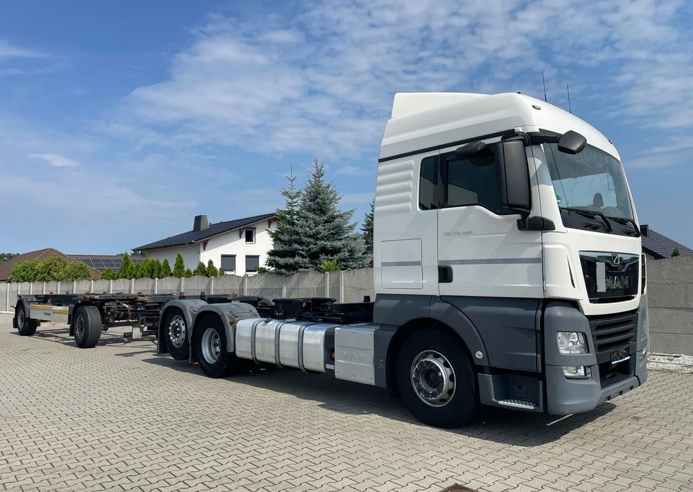MAN TGX XLX 26.460 BDF - Транспортер на контејнер/ Камион со променливо тело: слика 1 MAN TGX XLX 26.460 BDF - Транспортер на контејнер/ Камион со променливо тело: слика 1