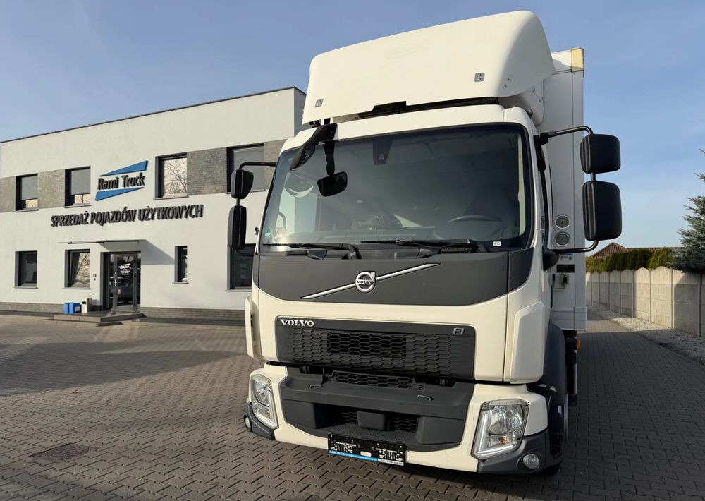 Volvo FL 16.250/ 19 PALET/ Ładownośc 6 ton/ na poduszkach! - Камион ладилник: слика 1 Volvo FL 16.250/ 19 PALET/ Ładownośc 6 ton/ na poduszkach! - Камион ладилник: слика 1