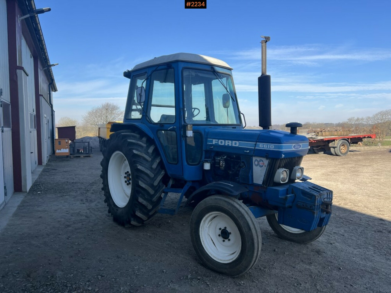 Трактор Tractor- Ford 6610: слика 12