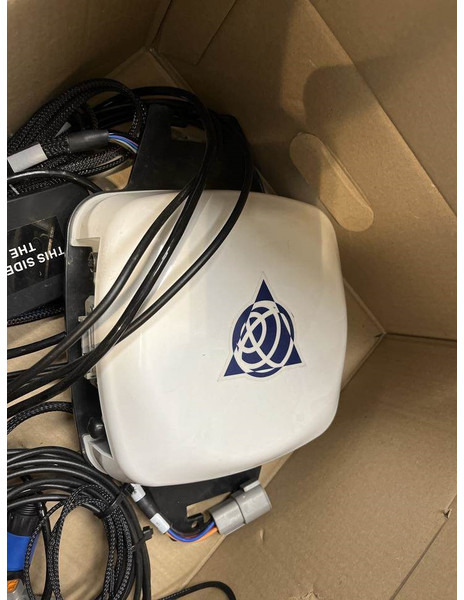 Trimble GFX 1060 GPS SET ACTIEPRIJS - Систем за навигација за Земјоделска машина: слика 2 Trimble GFX 1060 GPS SET ACTIEPRIJS - Систем за навигација за Земјоделска машина: слика 2