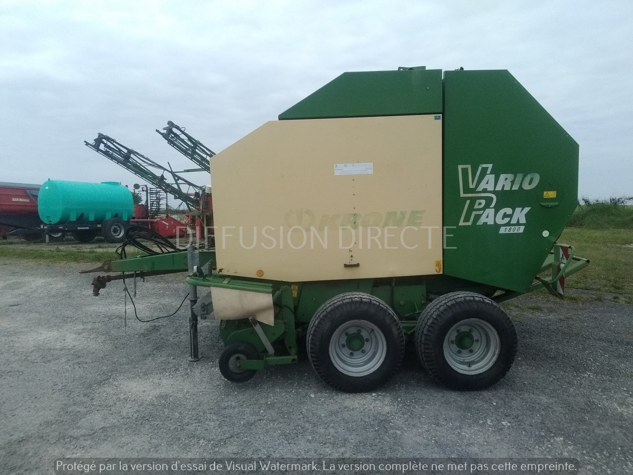 KRONE PRESSE A BALLES RONDES VARIO 1800 PACK - Балирка за тркалезни бали: слика 2 KRONE PRESSE A BALLES RONDES VARIO 1800 PACK - Балирка за тркалезни бали: слика 2