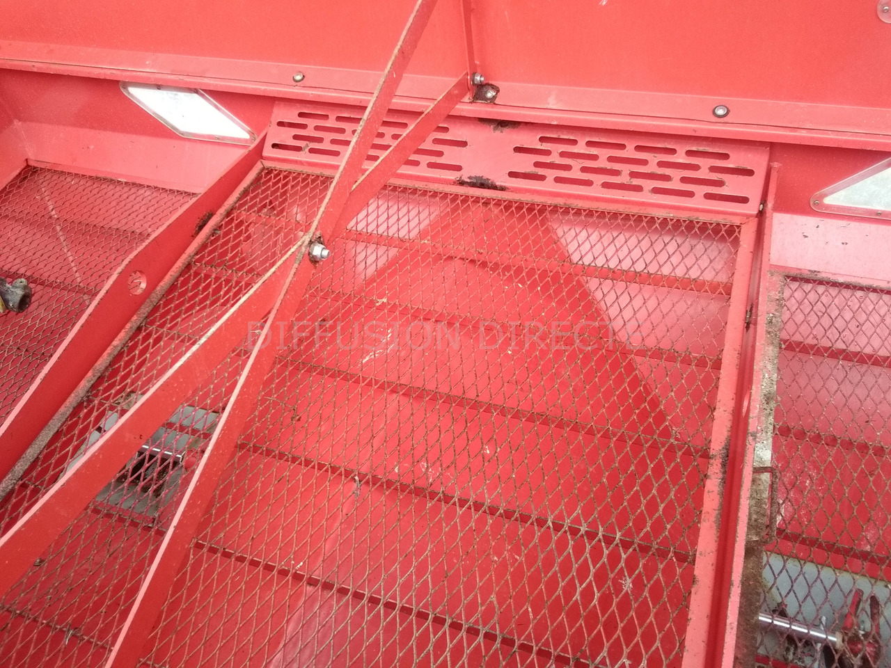 KUHN DISTRIBUTEUR D'ENGRAIS MDS 1141 - Распрскувач на вештачко ѓубриво: слика 5 KUHN DISTRIBUTEUR D'ENGRAIS MDS 1141 - Распрскувач на вештачко ѓубриво: слика 5