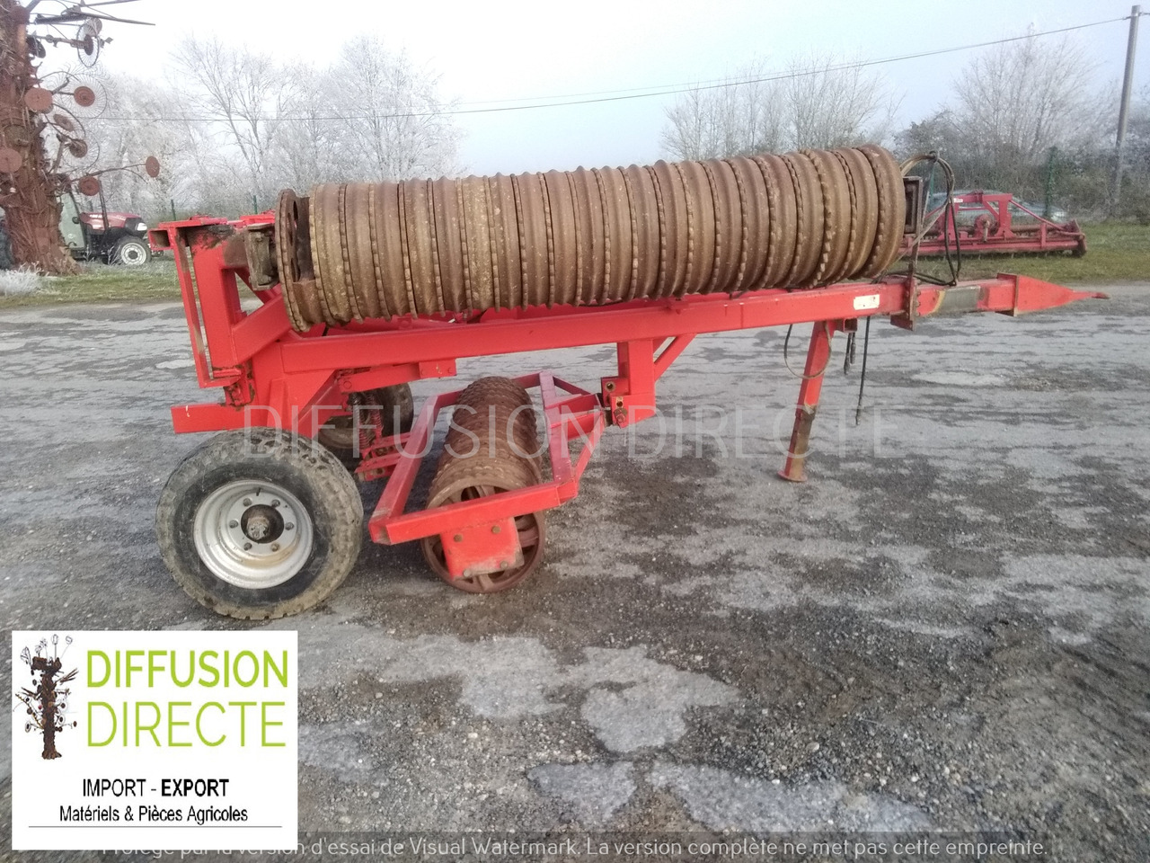 QUIVOGNE ROULEAU CAMBRIDGE R 630 - Ваљак за фарма: слика 1 QUIVOGNE ROULEAU CAMBRIDGE R 630 - Ваљак за фарма: слика 1