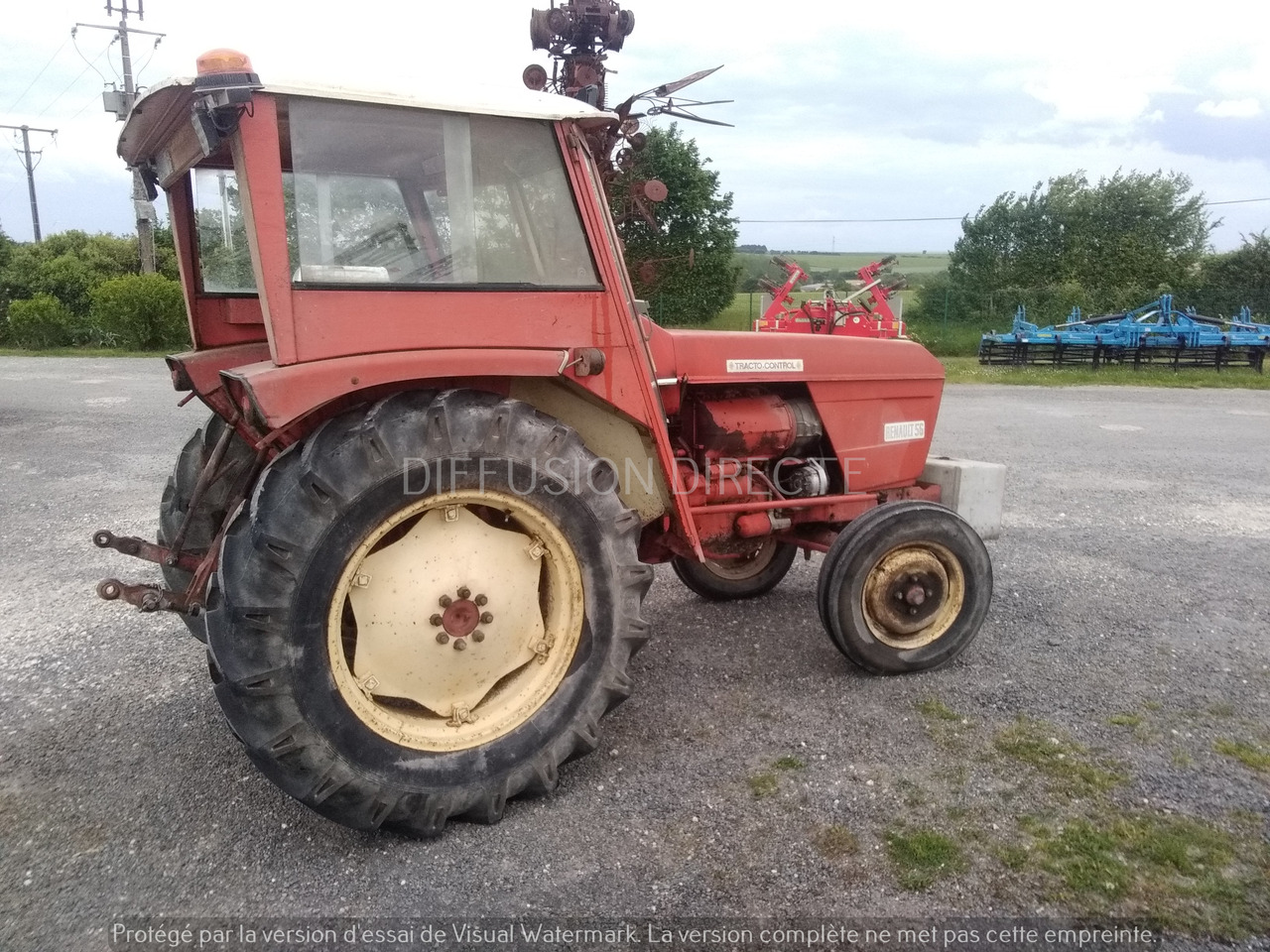 RENAULT TRACTEUR AGRICOLE 56 - Трактор: слика 3 RENAULT TRACTEUR AGRICOLE 56 - Трактор: слика 3