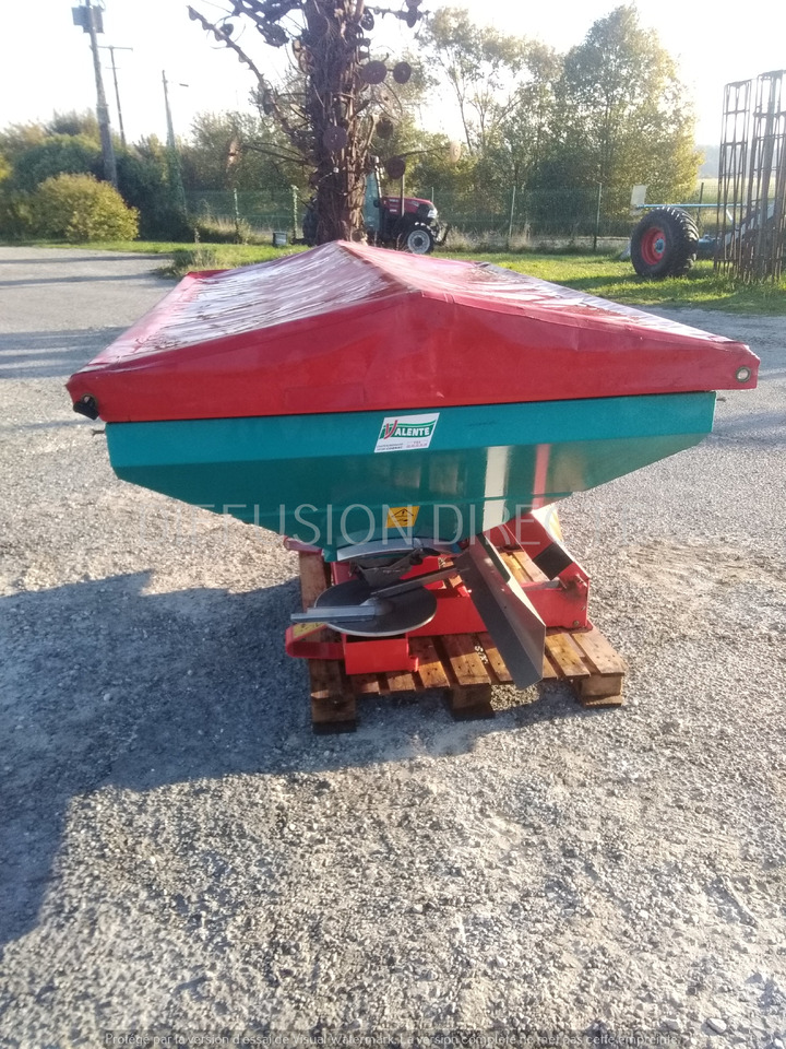 SULKY DISTRIBUTEUR D'ENGRAIS DPX PRIMA - Распрскувач на вештачко ѓубриво: слика 2 SULKY DISTRIBUTEUR D'ENGRAIS DPX PRIMA - Распрскувач на вештачко ѓубриво: слика 2