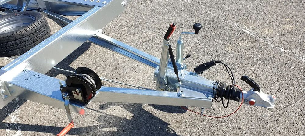 Niewiadów JUPITER 4x2,1m R13C NOWY MODEL - Автомобил приколка: слика 5 Niewiadów JUPITER 4x2,1m R13C NOWY MODEL - Автомобил приколка: слика 5