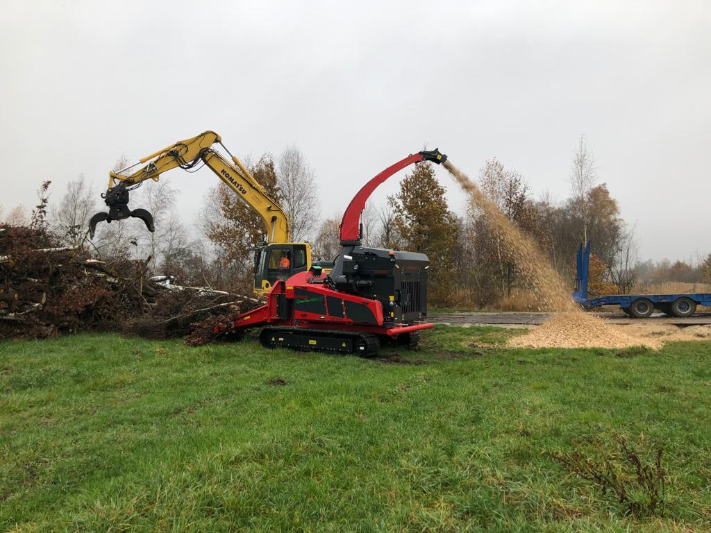 UFKES 942 Chipper - Кршач на дрва: слика 3 UFKES 942 Chipper - Кршач на дрва: слика 3