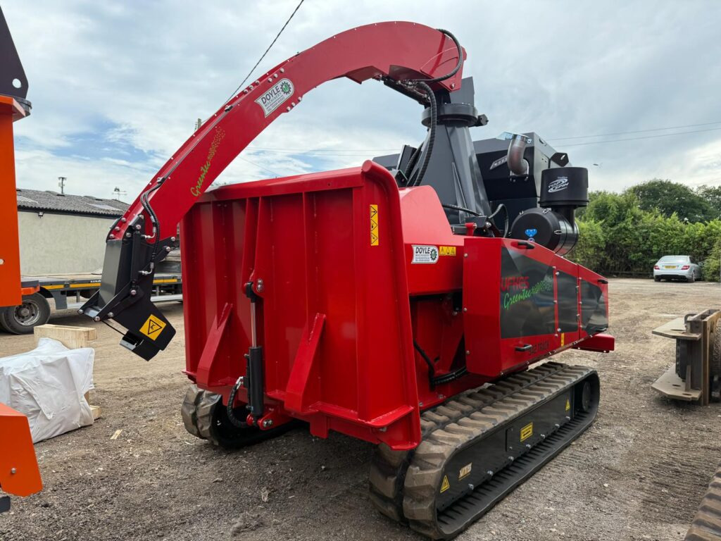 UFKES 942 Chipper - Кршач на дрва: слика 1 UFKES 942 Chipper - Кршач на дрва: слика 1