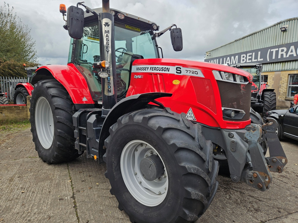 2020 MF 7720S, 4056 Hours - Трактор: слика 1 2020 MF 7720S, 4056 Hours - Трактор: слика 1