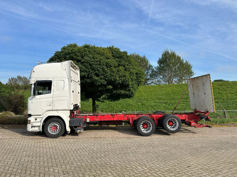 Scania R730 V8 FULL AIR-6X2-RETARDER- EUR6- - Камион со кабинска шасија: слика 2 Scania R730 V8 FULL AIR-6X2-RETARDER- EUR6- - Камион со кабинска шасија: слика 2
