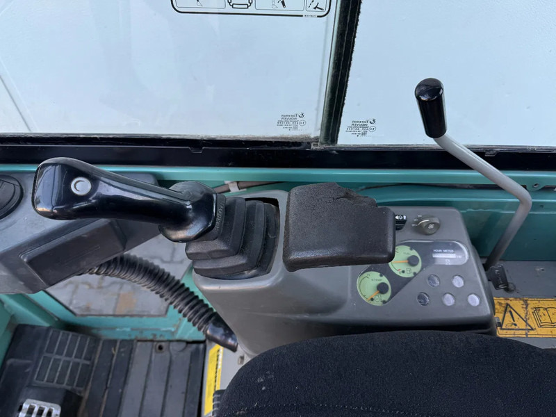 Мини кран Yanmar SV17: слика 9