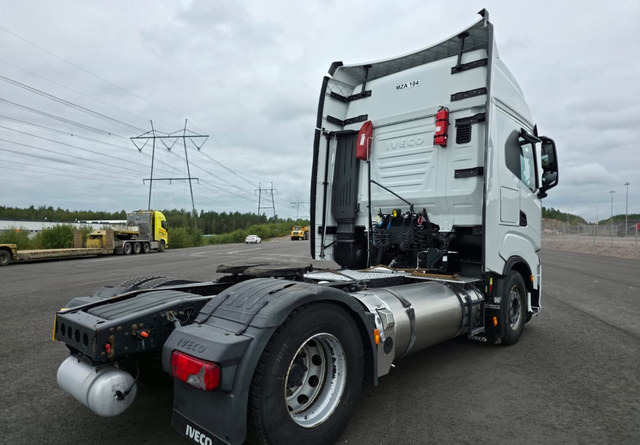 IvecoS-Way 460 4x2 LNG / LBG - Камион влекач: слика 4 IvecoS-Way 460 4x2 LNG / LBG - Камион влекач: слика 4