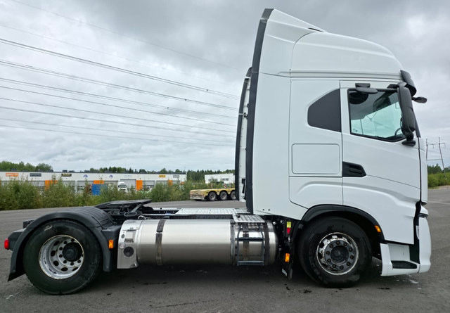 IvecoS-Way 460 4x2 LNG / LBG - Камион влекач: слика 5 IvecoS-Way 460 4x2 LNG / LBG - Камион влекач: слика 5