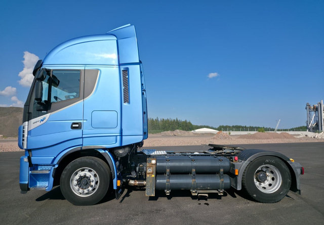 IvecoStralis 460 4x2 CNG / LNG - Камион влекач: слика 2 IvecoStralis 460 4x2 CNG / LNG - Камион влекач: слика 2
