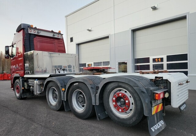 Volvo FH16 600 8x4 - Камион влекач: слика 3 Volvo FH16 600 8x4 - Камион влекач: слика 3