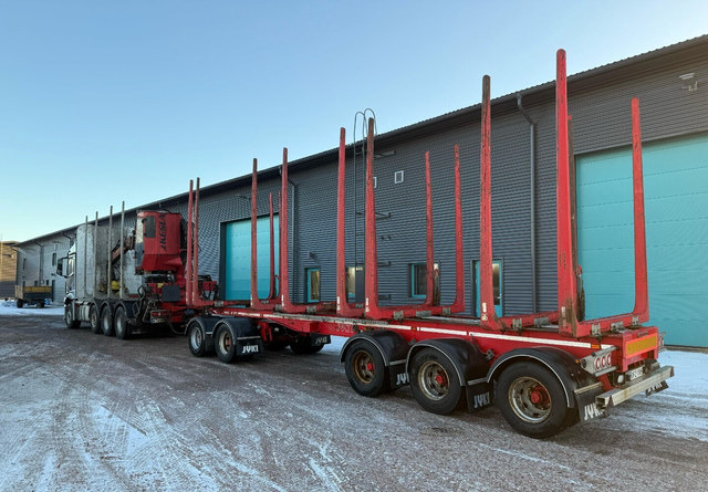 Mercedes-BenzArocs 8x4 - Камион за дрва, Камион со кран: слика 4 Mercedes-BenzArocs 8x4 - Камион за дрва, Камион со кран: слика 4