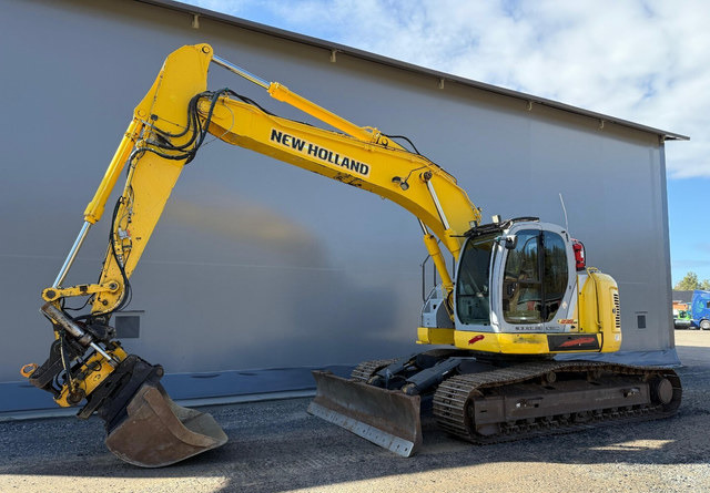 New HollandE235SR - Багер гасеничар: слика 1 New HollandE235SR - Багер гасеничар: слика 1