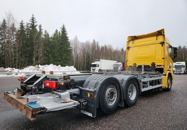 ScaniaR410 CNG / CBG 6x2 - Транспортер на контејнер/ Камион со променливо тело: слика 4 ScaniaR410 CNG / CBG 6x2 - Транспортер на контејнер/ Камион со променливо тело: слика 4