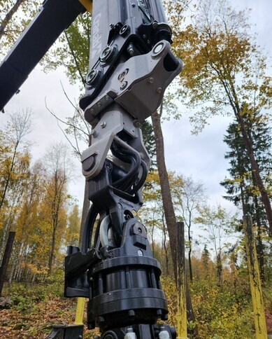 Шумски трактор, Шумска приколка ValtraN123 + Kronos 140 4WDM + Cranab FC8: слика 14