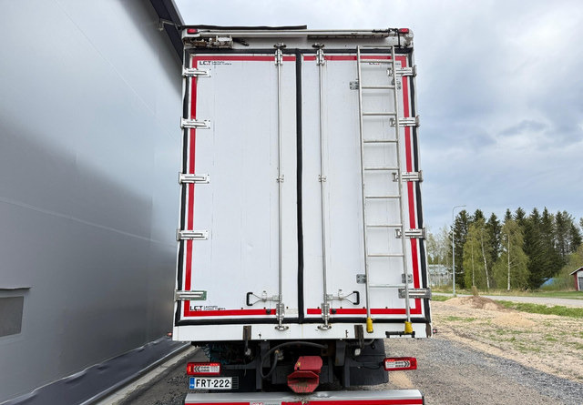 Volvo FH 540 8x4 66m3 - Камион сандучар: слика 5 Volvo FH 540 8x4 66m3 - Камион сандучар: слика 5