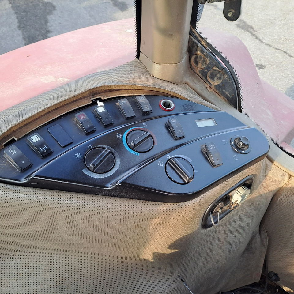 CASE MX 285 MAGNUM - Трактор: слика 5 CASE MX 285 MAGNUM - Трактор: слика 5