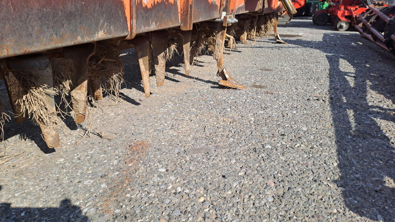 ERPICE ROTANTE MASCHIO AQUILA 6 METRI MOD 6000 * CR - Тракторска фреза: слика 3 ERPICE ROTANTE MASCHIO AQUILA 6 METRI MOD 6000 * CR - Тракторска фреза: слика 3