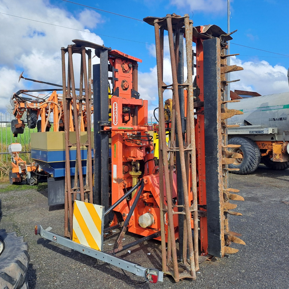 ERPICE ROTANTE PIEGHEVOLE MASCHIO AQUILA 5000 - Тракторска фреза: слика 1 ERPICE ROTANTE PIEGHEVOLE MASCHIO AQUILA 5000 - Тракторска фреза: слика 1