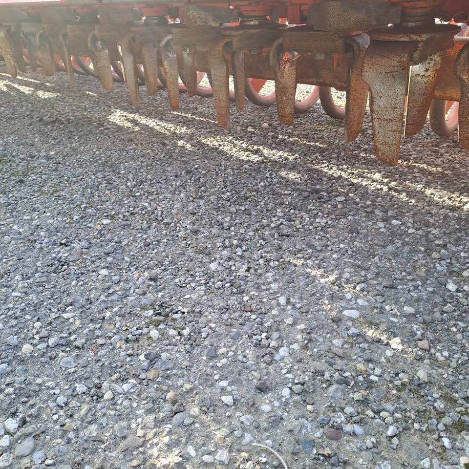 ERPICE ROTANTE PIEGHEVOLE MASCHIO AQUILA RAP 7000 - Тракторска фреза: слика 4 ERPICE ROTANTE PIEGHEVOLE MASCHIO AQUILA RAP 7000 - Тракторска фреза: слика 4