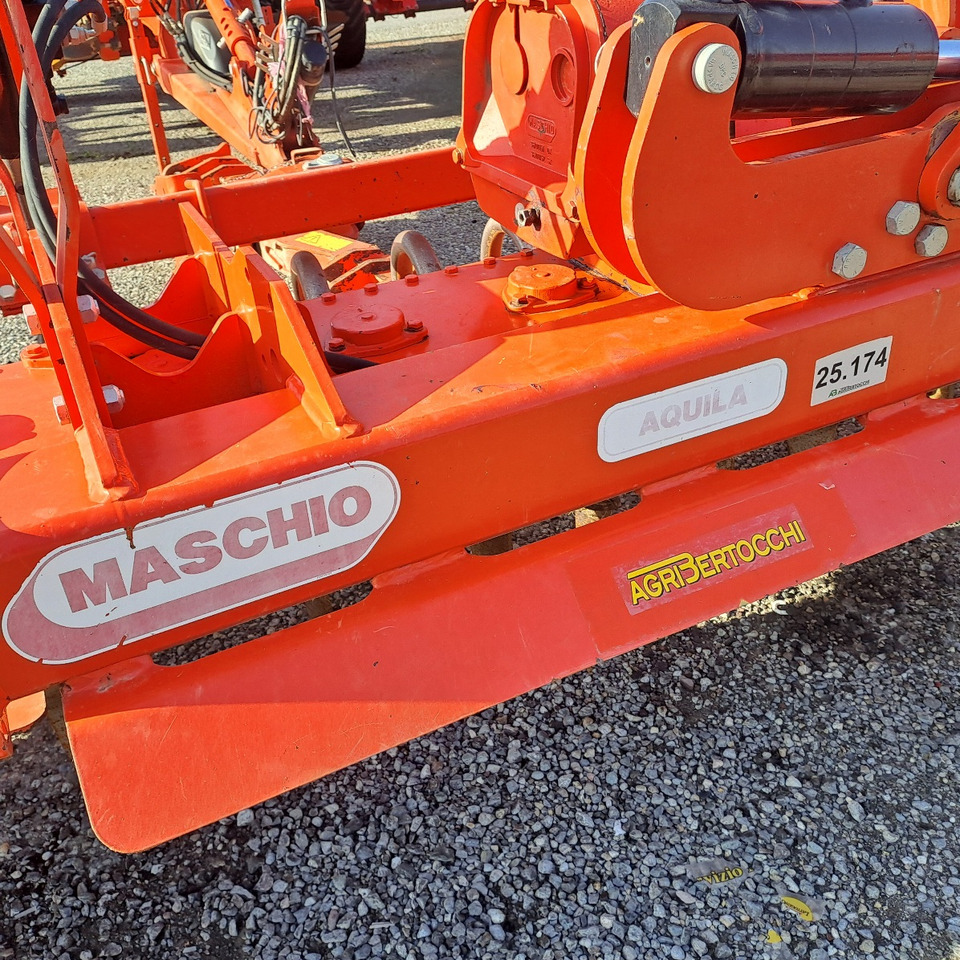 ERPICE ROTANTE PIEGHEVOLE MASCHIO AQUILA RAP 7000 - Тракторска фреза: слика 5 ERPICE ROTANTE PIEGHEVOLE MASCHIO AQUILA RAP 7000 - Тракторска фреза: слика 5