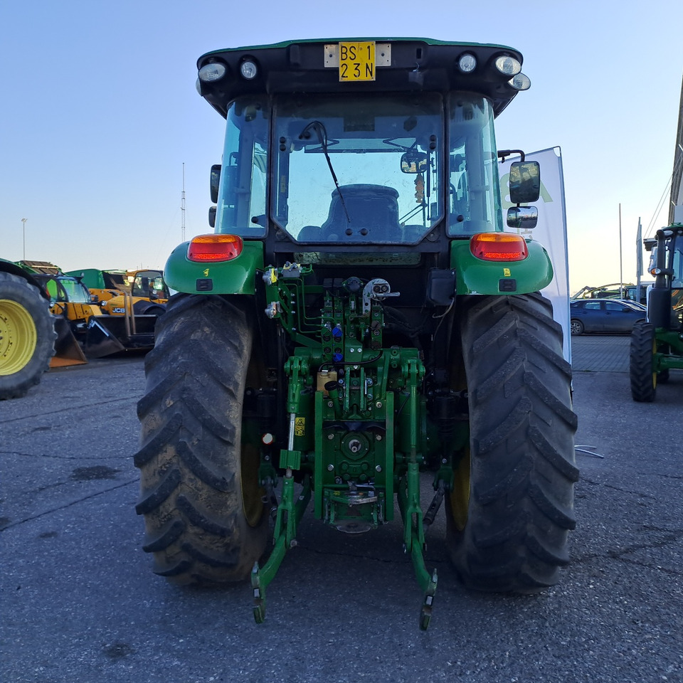 JOHN DEERE 5125R - Трактор: слика 4 JOHN DEERE 5125R - Трактор: слика 4