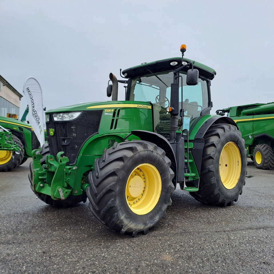JOHN DEERE 7230R - Трактор: слика 1 JOHN DEERE 7230R - Трактор: слика 1