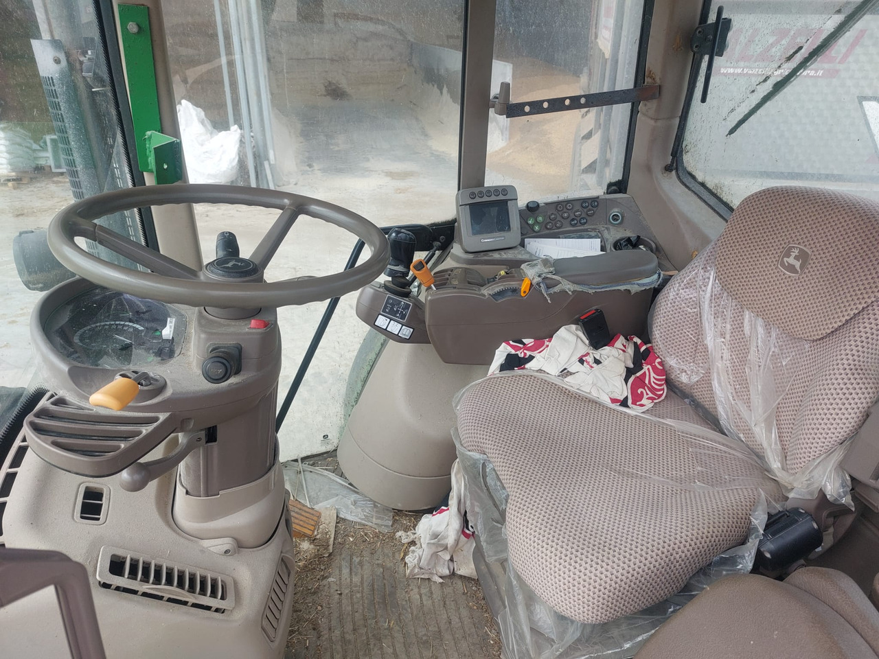 JOHN DEERE 7530 - Трактор: слика 5 JOHN DEERE 7530 - Трактор: слика 5