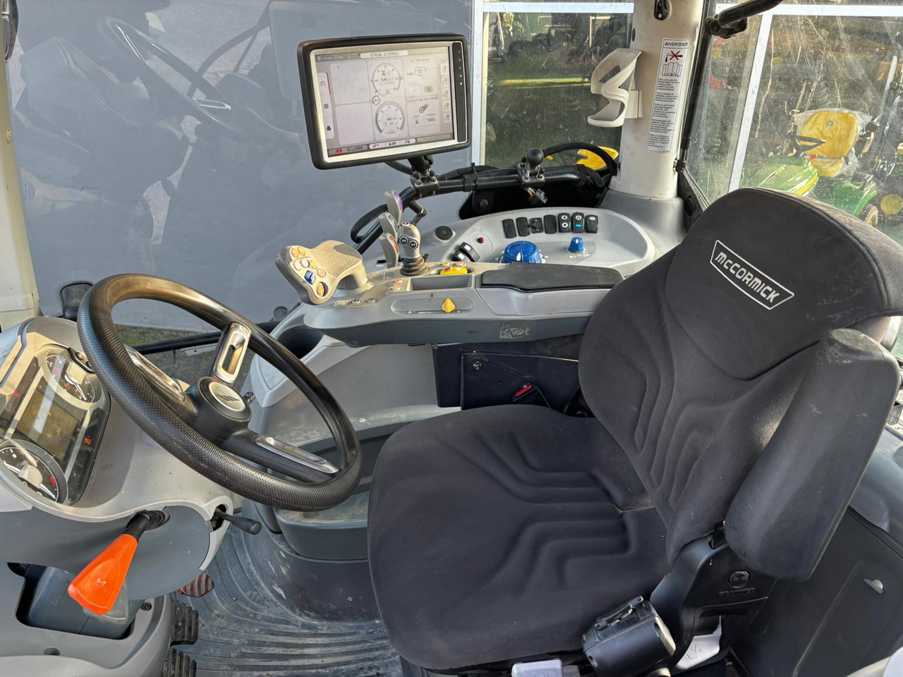 MCCORMICK - Трактор: слика 5 MCCORMICK - Трактор: слика 5