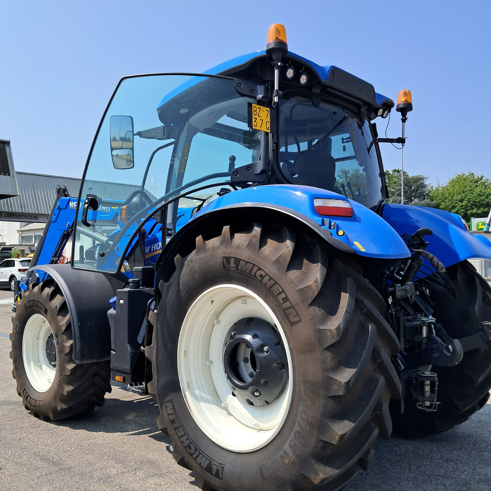 NEW HOLLAND T6 160 - Трактор: слика 3 NEW HOLLAND T6 160 - Трактор: слика 3