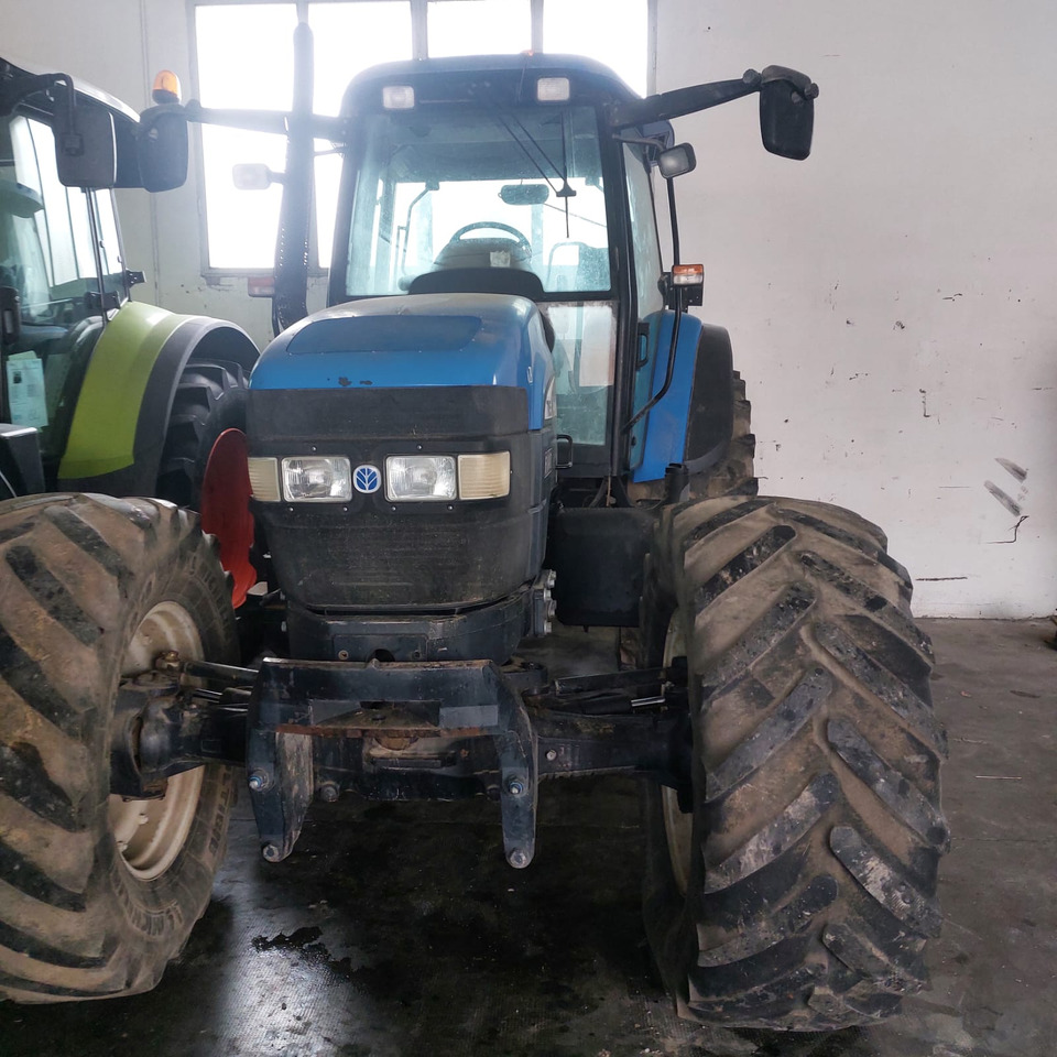 NEW HOLLAND TM155 - Трактор: слика 1 NEW HOLLAND TM155 - Трактор: слика 1