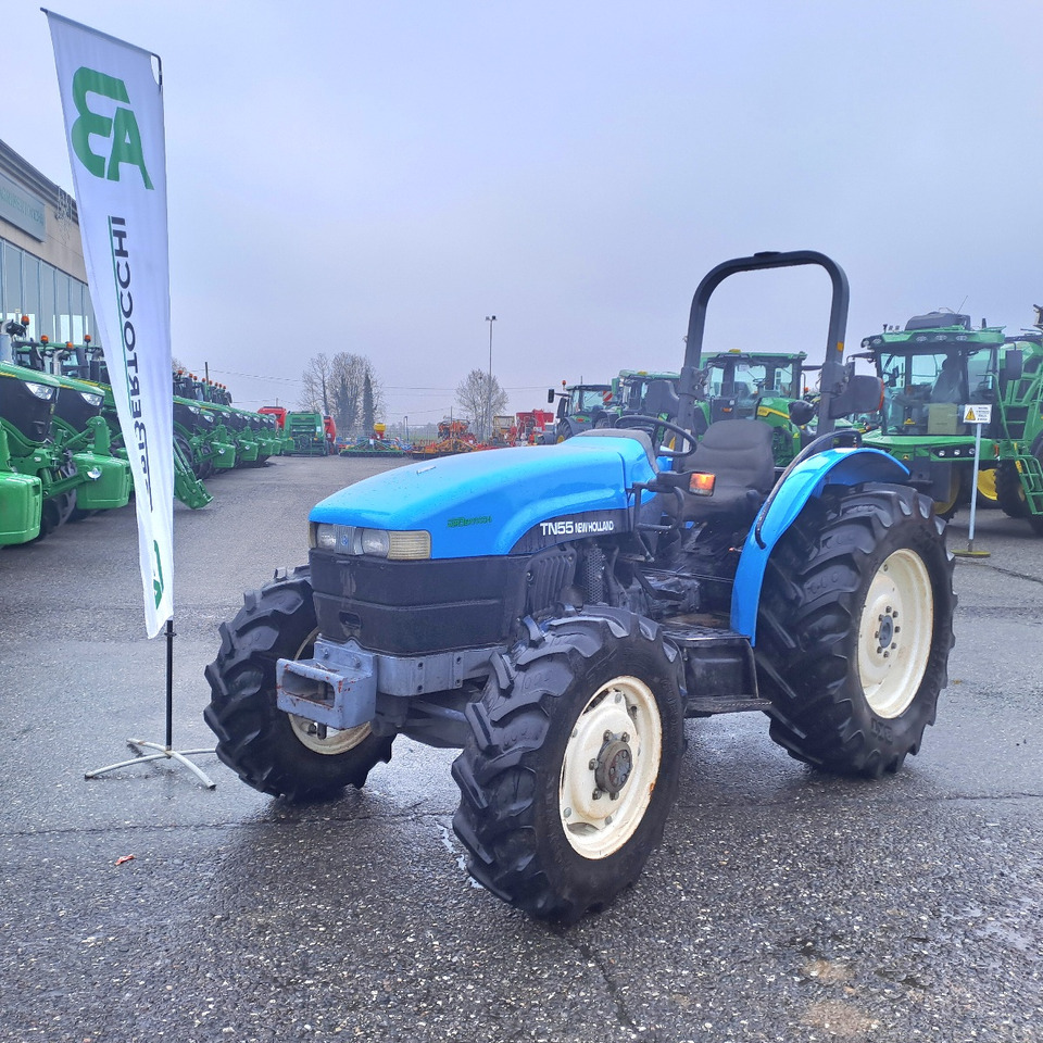 NEW HOLLAND TN55 - Трактор: слика 1 NEW HOLLAND TN55 - Трактор: слика 1