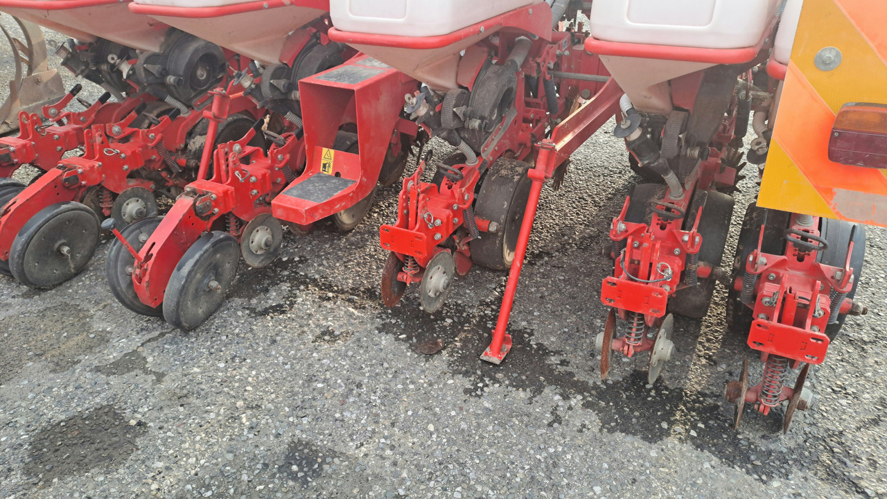 SEMINATRICE DI PRECISIONE KUHN MAXIMA 2 TD - Семенска дупчалка: слика 5 SEMINATRICE DI PRECISIONE KUHN MAXIMA 2 TD - Семенска дупчалка: слика 5