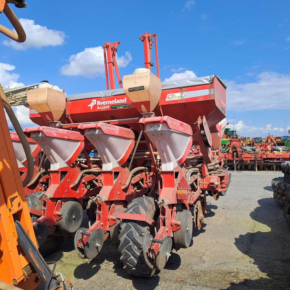 SEMINATRICE KVERNELAND ACCORD OPTIMA HD - Прецизна машина за сеење: слика 2 SEMINATRICE KVERNELAND ACCORD OPTIMA HD - Прецизна машина за сеење: слика 2
