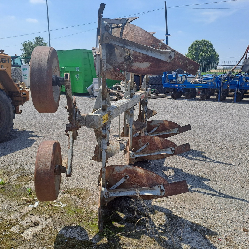 TRIVOMERE EMMEGIEMME - Плуг: слика 3 TRIVOMERE EMMEGIEMME - Плуг: слика 3