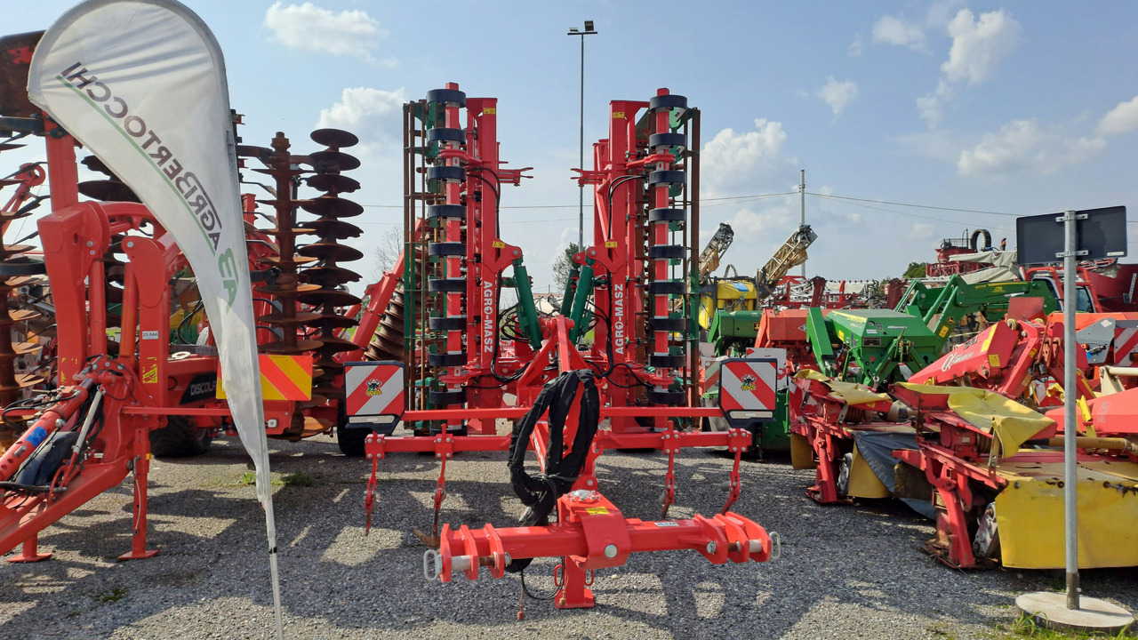 VIBROCOLTIVATORE AGRO-MASZ AUC50 - Ситнач: слика 3 VIBROCOLTIVATORE AGRO-MASZ AUC50 - Ситнач: слика 3